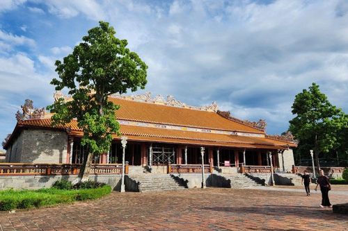 Cận cảnh cung điện nơi 13 vua triều Nguyễn đăng quang sau gần 3 năm trùng tu
