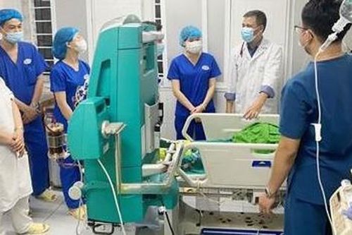 Xuống bể chứa ngâm thực phẩm, 2 người bất tỉnh do khí tự nhiên giống như xyanua