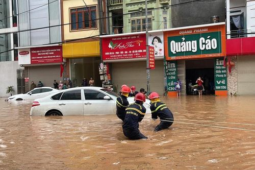 Mặt trận Tổ quốc thành phố Hà Nội ủng hộ ba tỉnh thiệt hại do mưa bão 10 tỷ đồng