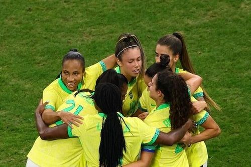 Tuyển nữ Brazil đè bẹp Tây Ban Nha