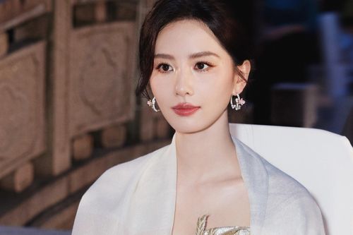 Ngọc nữ Lưu Thi Thi vướng bê bối lớn nhất sự nghiệp