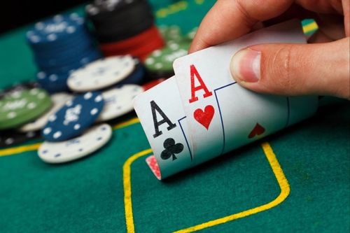 Khởi tố 18 bị can vụ đánh bạc tại CLB Doanh nghiệp Việt Kiều King Club