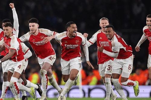 Arsenal sẽ không dừng lại cho đến khi Man City thất bại