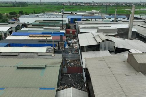 Nguy cơ nhiễm độc từ các lò tái chế chì gây ô nhiễm môi trường nghiêm trọng