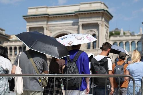 Italia đối mặt với nắng nóng đỉnh điểm của mùa hè