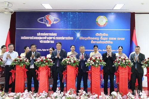 Việt Nam giúp Lào xây dựng Phòng thí nghiệm Dữ liệu và Truyền thông về thiên tai