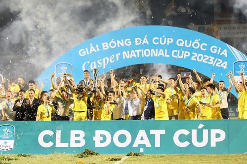 Bị nợ lương thưởng, cầu thủ Thanh Hóa đình công