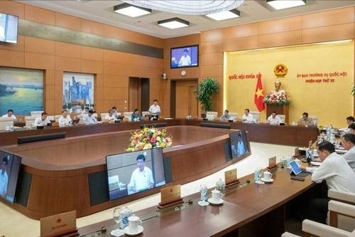 Công bố 2 nghị quyết của Ủy ban Thường vụ Quốc hội khóa XV về công tác nhân sự