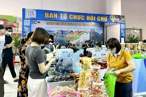 Hàng nghìn sản phẩm nông nghiệp sạch được trưng bày tại Hội chợ OCOP khu vực Đông Bắc - Quảng Ninh 2024