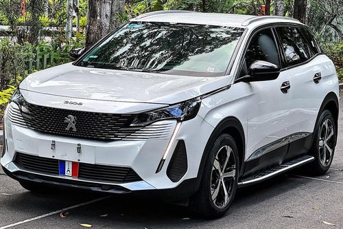 Giá 750 triệu, xe SUV Pháp Peugeot 3008 sau 3 năm sử dụng còn 'chất' đến đâu?
