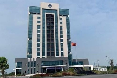 Chưa đáp ứng yêu cầu học tiến sĩ, nữ giảng viên xin nghỉ việc