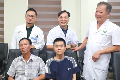 Câu nói đầu tiên của chàng trai hồi phục sau thời gian 'sống không bằng chết'