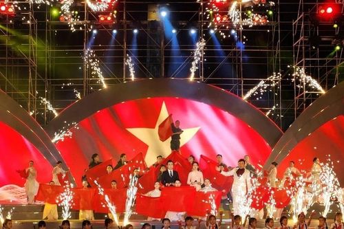 'Bản hùng ca bất diệt': Tái hiện không khí bi hùng nơi chiến trường Quảng Trị