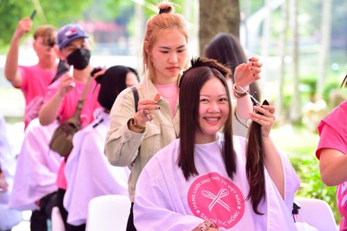 'Tô lại sắc hồng' cho bệnh nhân ung thư vú