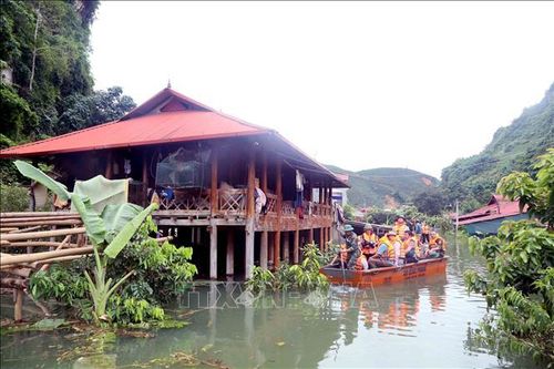 Hà Nội hỗ trợ nhân dân các tỉnh Hà Giang, Điện Biên, Sơn La 10 tỷ đồng