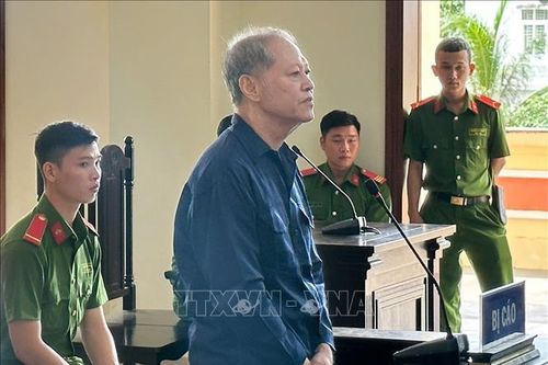 Xét xử cựu Phó Chủ tịch huyện ở Cần Thơ chi bồi thường hỗ trợ sai gần 4 tỷ đồng