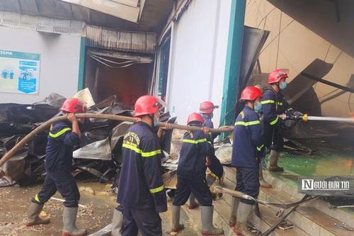 Cháy công ty hạt điều ở Bình Phước: Đứng cách 5km vẫn thấy cột khói