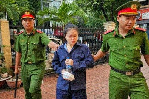 9 năm tù cho cô gái bắt cóc 2 cháu bé trên phố đi bộ