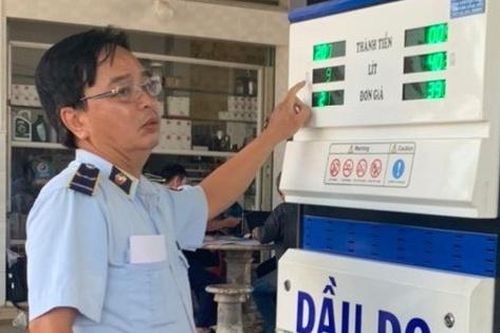 Quản lý thị trường Bình Thuận xử phạt doanh nghiệp xăng dầu vi phạm