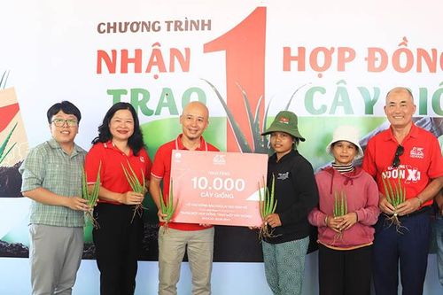 10.000 cây giống hỗ trợ sinh kế cho đồng bào Raglai Ninh Thuận