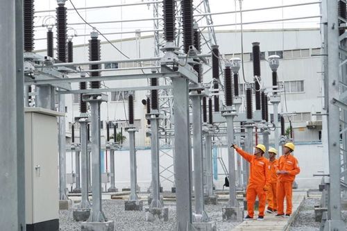 Sản lượng điện truyền tải trong tháng 7 cao điểm đạt công suất cực đại