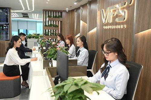 Phạt Chứng khoán Nhất Việt vì ưu ái người nội bộ