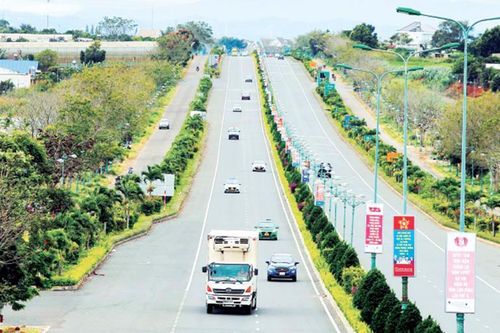 Đầu tư gần 9.000 tỷ đồng xây cao tốc Dầu Giây - Tân Phú