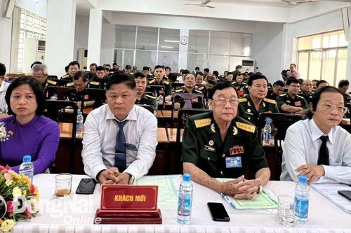 Thi đua phải gắn với hoàn thành tốt nhiệm vụ của từng cơ quan, đơn vị
