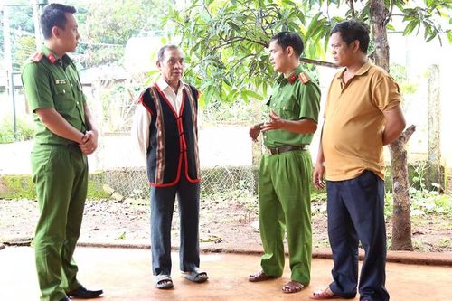 Giữ sạch 'vùng xanh' nơi biên giới - Kỳ 2: Huy động cả hệ thống chính trị vào cuộc