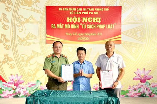 Ra mắt mô hình 'Tủ sách pháp luật'