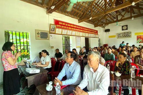Cung cấp thông tin, kiến thức về chăm sóc sức khỏe người cao tuổi tại thị trấn Yên Thịnh