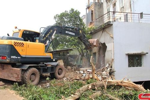 Quyết liệt, kiên trì xử lý các công trình vi phạm hệ thống thoát lũ