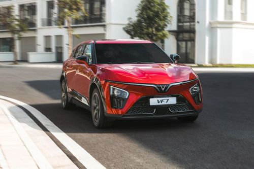Đây là lý do VinFast VF 7 được gọi là mẫu SUV đáng mua nhất tầm giá 1 tỷ đồng