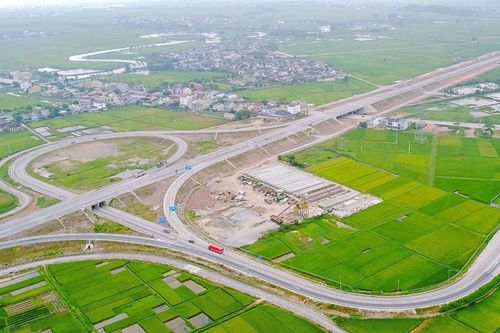 Giao thông Đèo Cả (HHV) báo lãi quý 2 cao kỷ lục, cập nhật tiến độ loạt dự án lớn