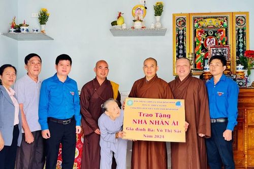 Bình Định: Ban Từ thiện xã hội Phật giáo tỉnh trao nhà Nhân ái tại xã Phước Hòa