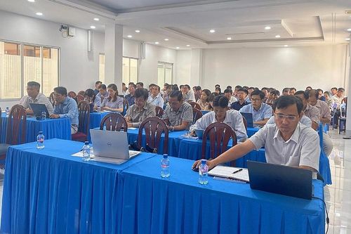 Gần 100 cán bộ tỉnh Đồng Tháp được bồi dưỡng về phát triển đô thị thông minh bền vững