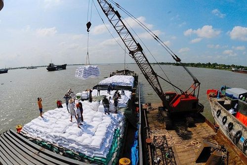 Ưu tiên đầu tư cảng cạn tại Bình Dương