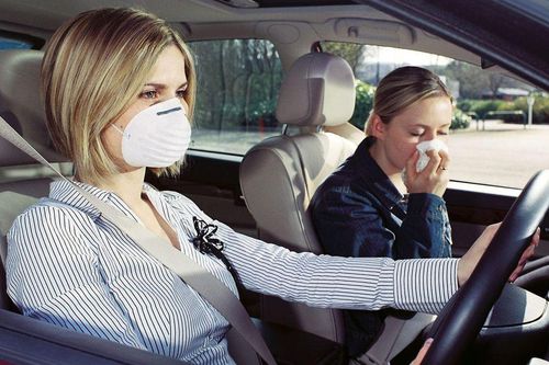 Clo hoạt hóa và Nano bạc: Bí quyết khử mùi nội thất ô tô đỉnh cao