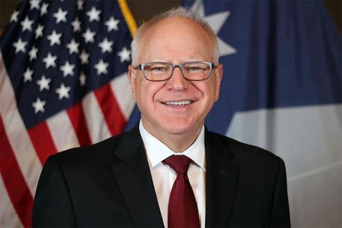 Chân dung 'phó tướng' của bà Kamala Harris