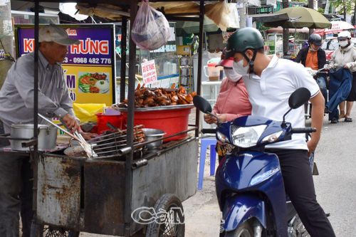 Thực phẩm đường phố và nỗi lo sức khỏe