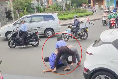 TP.HCM: Xử phạt tài xế, nhân viên xe buýt đánh người đi đường