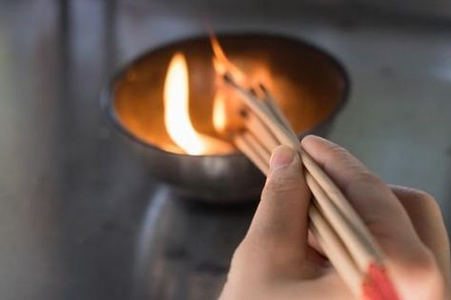 6 việc cần làm ngay đầu tháng 7 âm lịch giúp bình an, rước lộc, phúc khí vào nhà