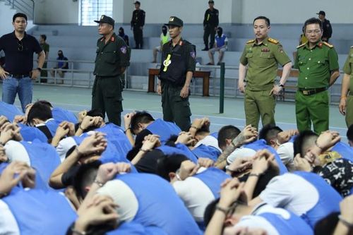 Hình ảnh Công an Việt Nam phối hợp triệt phá tổ chức tội phạm lừa đảo quốc tế, bắt giữ 155 đối tượng tại Đặc khu Tam Giác Vàng