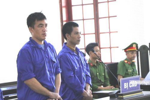 Bán vợ 'hờ' ra nước ngoài lấy 15 triệu đồng