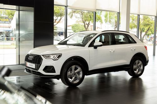 Audi Q3 Advanced Black Edition giá từ 1,89 tỷ đồng tại Việt Nam
