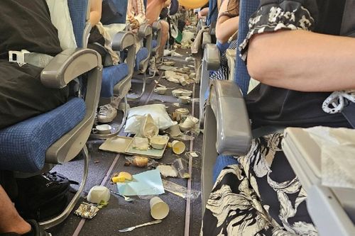 15 giây 'rung lắc dữ dội' trên chuyến bay Korean Air gặp nhiễu động