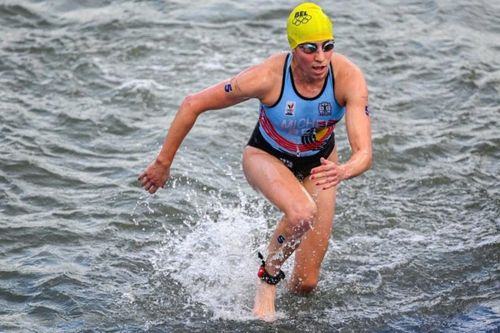 Thực hư lon nước cứu nguy cho các tay bơi Olympic ở sông Seine