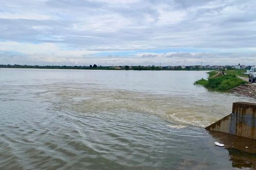 Bước vào cao điểm lũ lên trên các sông Bắc Bộ