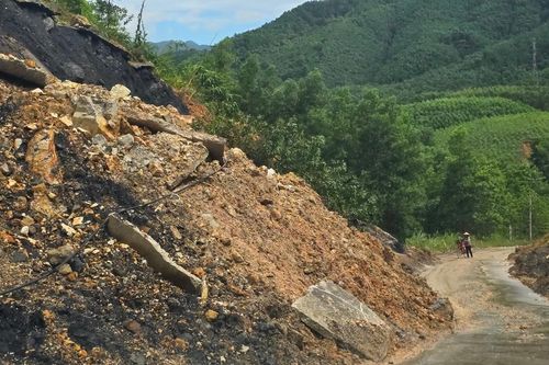 Quảng Ninh: sạt lở tại tuyến đường dân sinh cần được khắc phục