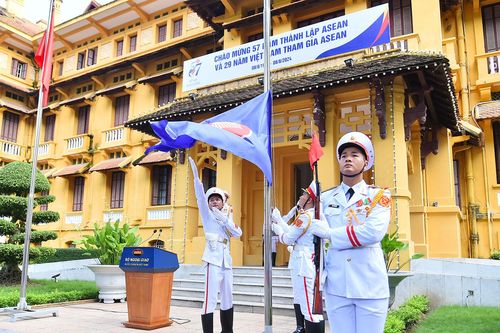 Lễ thượng cờ kỷ niệm 57 năm Ngày thành lập ASEAN